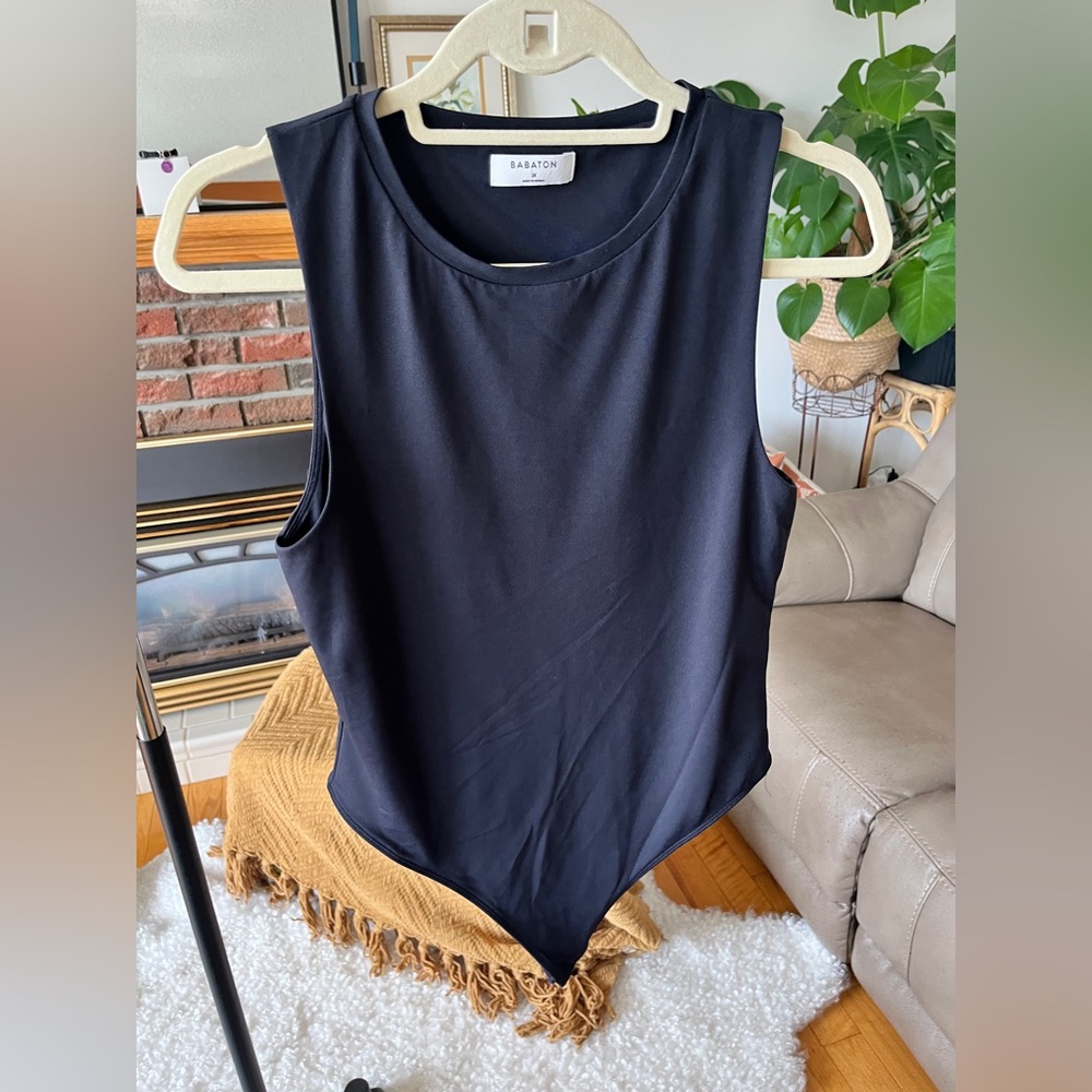 Babaton Black Sleeveless Crewneck Bodysuit